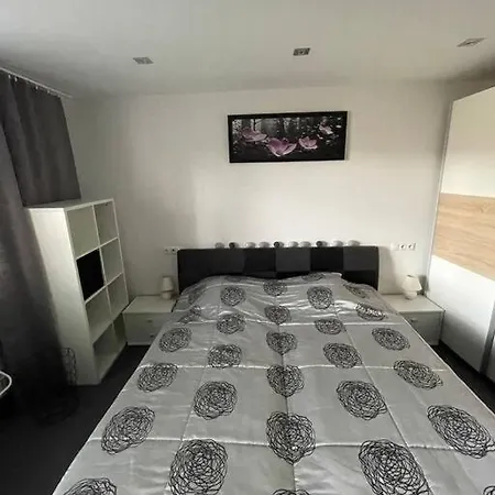 Apartment Gray&wood
